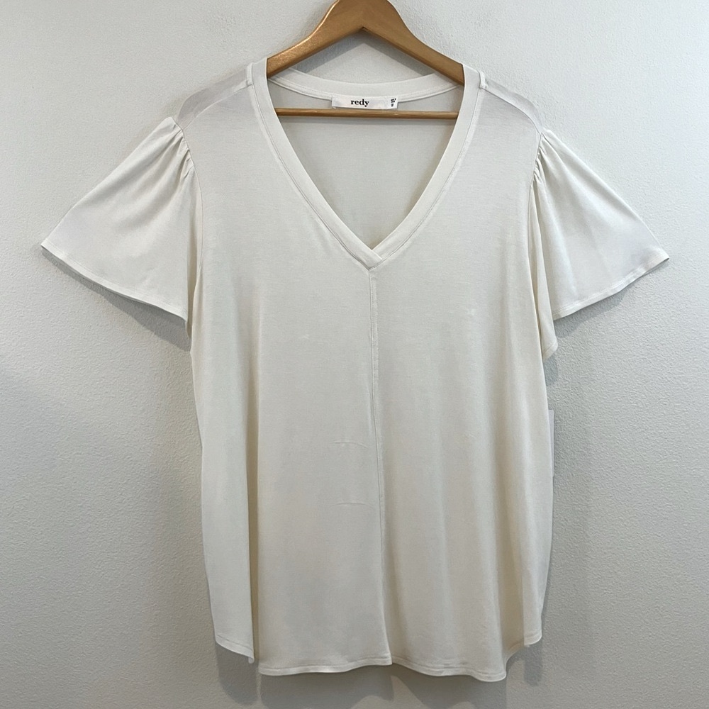Redy | White Short Flutter Sleeve V-Neck Top